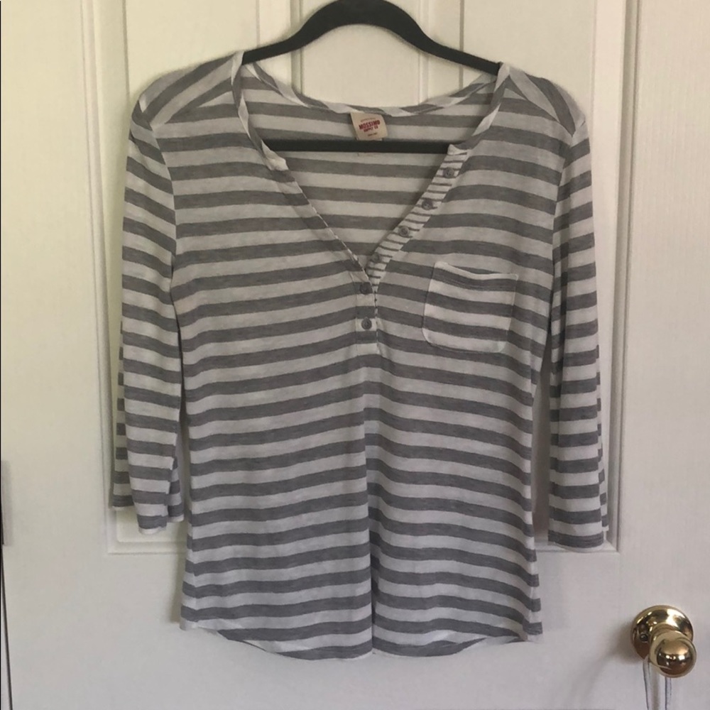 Mossimo 3/4 Shirt